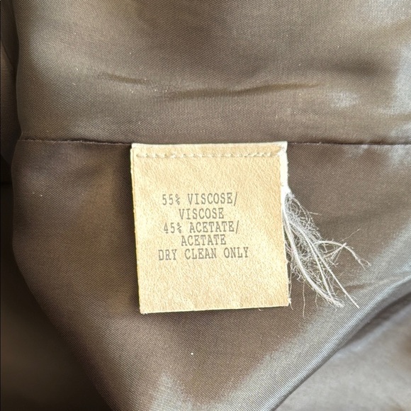 Lafayette 148 New York 6 Black Blazer with Notched Lapel and Textured Fabric - Picture 5 of 5